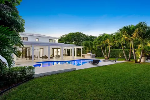 2225 Meridian Ave, Miami Beach, FL 33139