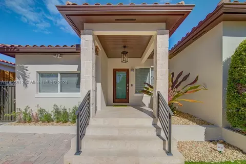 1457 SW 17th Ter, Miami, FL 33145