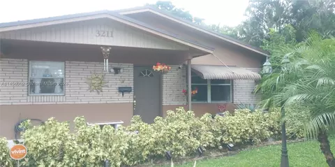 3211 N 72nd Way, Hollywood, FL 33024