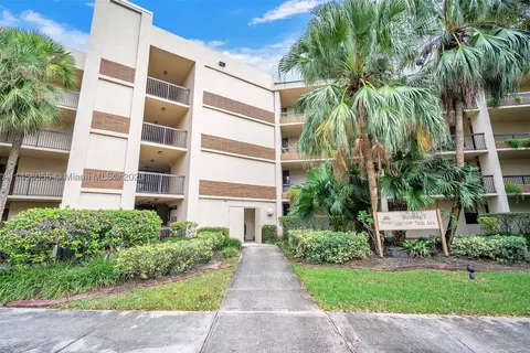 100 NW 76th Ave #409-2, Plantation, FL 33324