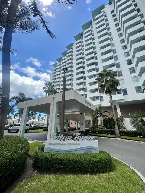 2899 Collins Ave #1212, Miami Beach, FL 33140