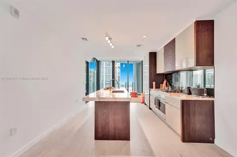 2831 Bayshore #1204, Miami, FL 33133