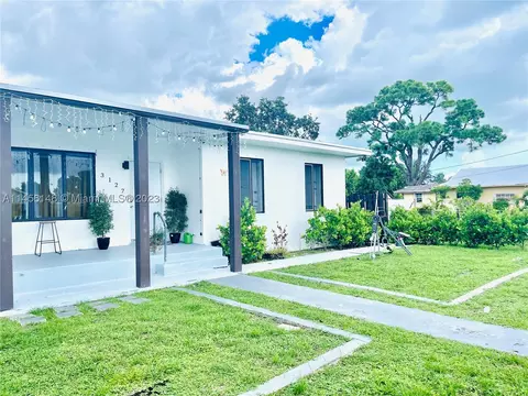 3127 NW 106th St, Miami, FL 33147