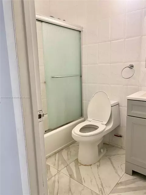440 E 23rd St #1504, Hialeah, FL 33013 photo 15