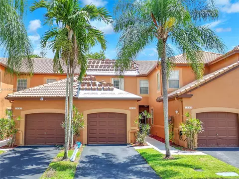 1600 Barcelona Way #4-18, Weston, FL 33327