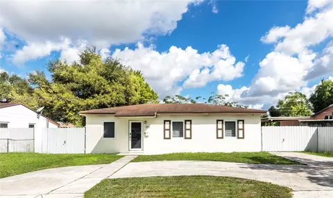 2921 NW 151st St, Miami Gardens, FL 33054