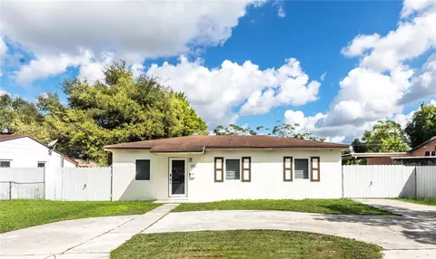2921 NW 151st St, Miami Gardens, FL 33054
