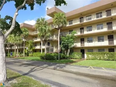 3121 NW 47th Ter #411, Lauderdale Lakes, FL 33319