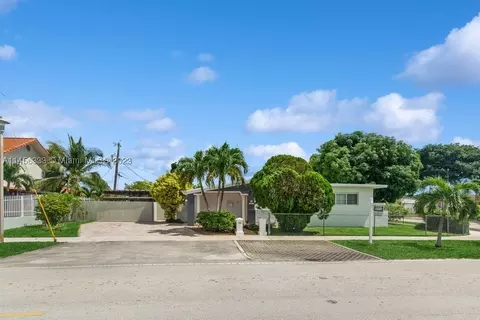 141 SW 69th Ave, Miami, FL 33144