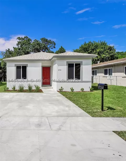242 SW 7th St, Dania Beach, FL 33004