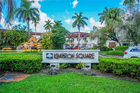 9392 SW 77th Ave #E4, Miami, FL 33156