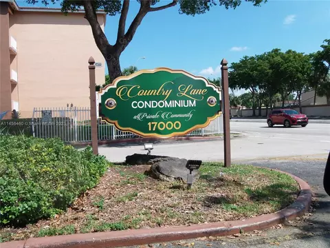 17000 NW 67th Ave #212, Hialeah, FL 33015