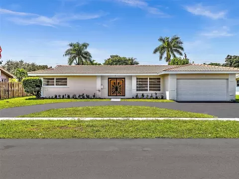 7240 NW 10th Pl, Plantation, FL 33313
