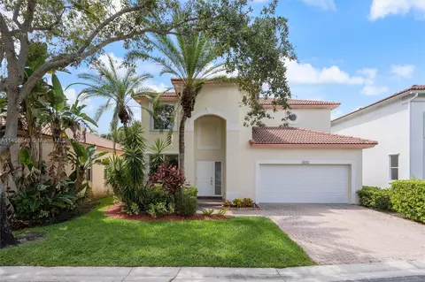 16235 Opal Creek Dr, Weston, FL 33331