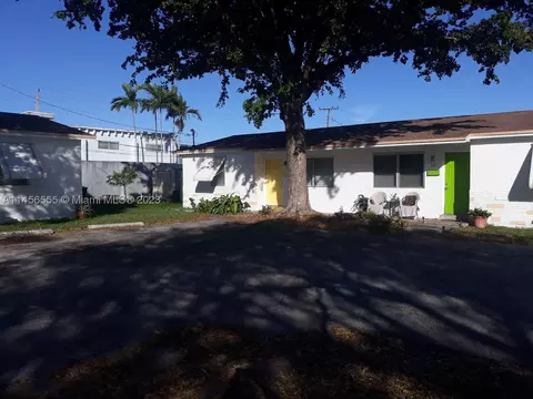 730-732 NW 1st Ct, Hallandale Beach, FL 33009