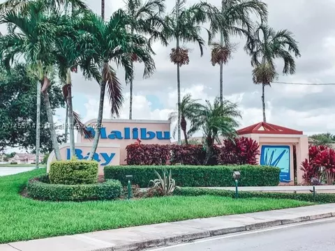 652 NW 208th Ter #652, Pembroke Pines, FL 33029