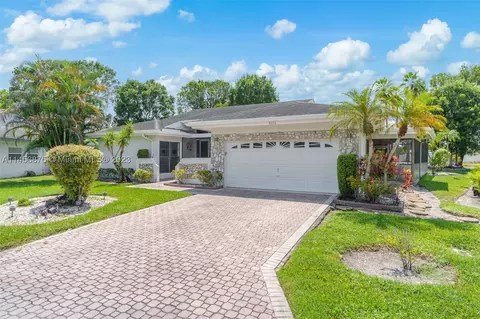 8056 Buttonwood Cir, Tamarac, FL 33321