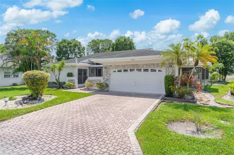 8056 Buttonwood Cir, Tamarac, FL 33321