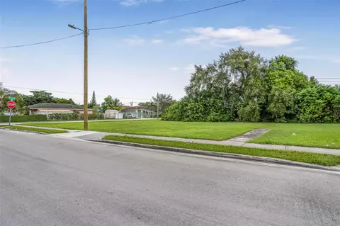 538 NW 13th St, Florida City, FL 33034
