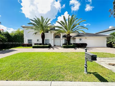 5454 NW 94th Doral Pl, Doral, FL 33178