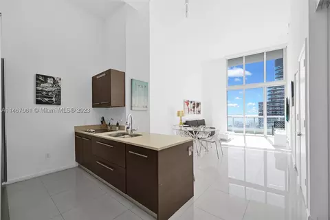 485 Brickell Ave #2809, Miami, FL 33131