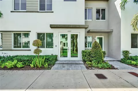 6662 NW 103rd Pkwy #6662, Doral, FL 33178