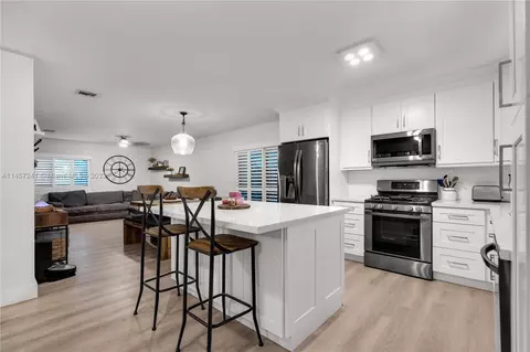 10520 SW 112th Ave, Miami, FL 33176