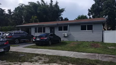 1141 NW 112th St, Miami, FL 33168