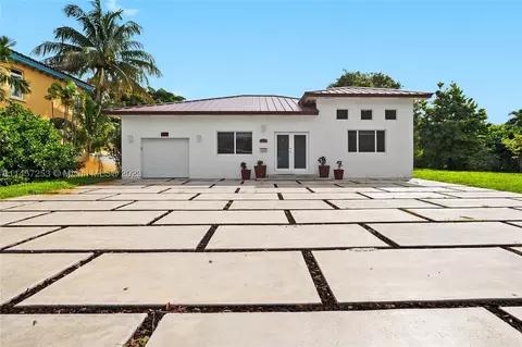 281 Hammond Dr, Miami Springs, FL 33166