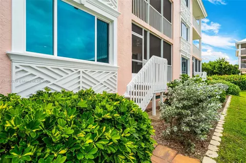 8830 S Sea Oaks Way #103, Vero Beach, FL 32963