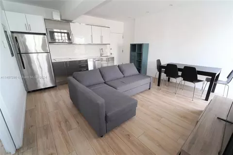 700 16th St #202, Miami Beach, FL 33139