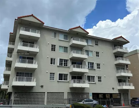 2600 Collins Ave #505, Miami Beach, FL 33140