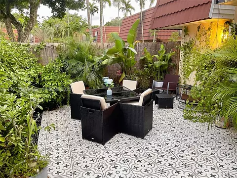 9980 NW 6th Ct #9980, Plantation, FL 33324
