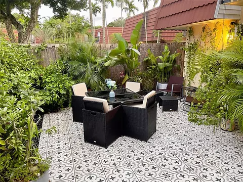 9980 NW 6th Ct #9980, Plantation, FL 33324