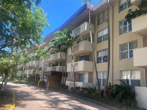 1800 Sans Souci Blvd #342, North Miami, FL 33181