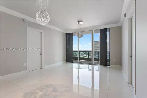 200 Biscayne Boulevard Way #5009, Miami, FL 33131