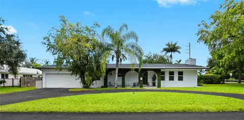 14341 SW 78th Ct, Palmetto Bay, FL 33158