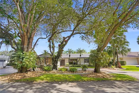 6815 Gleneagle Dr, Miami Lakes, FL 33014 photo 56