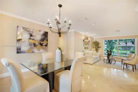 6815 Gleneagle Dr, Miami Lakes, FL 33014 photo 8