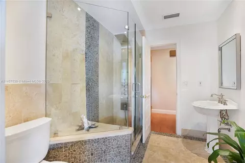 6815 Gleneagle Dr, Miami Lakes, FL 33014 photo 23