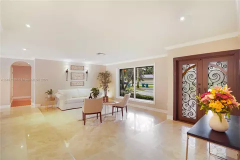 6815 Gleneagle Dr, Miami Lakes, FL 33014 photo 6