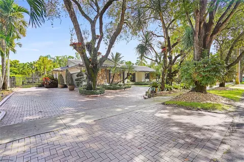 6815 Gleneagle Dr, Miami Lakes, FL 33014 photo 55
