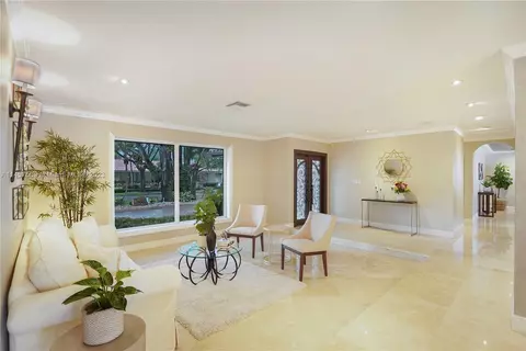 6815 Gleneagle Dr, Miami Lakes, FL 33014 photo 4