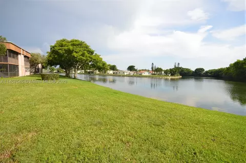 9920 NW 68th Pl #110, Tamarac, FL 33321