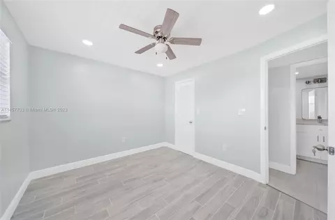2881 N Pine Is #209, Sunrise, FL 33322