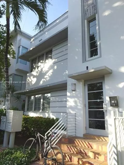 1600 Michigan Ave #1, Miami Beach, FL 33139