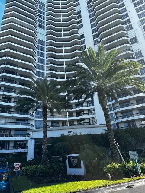 19195 Mystic Pointe Dr #105, Aventura, FL 33180