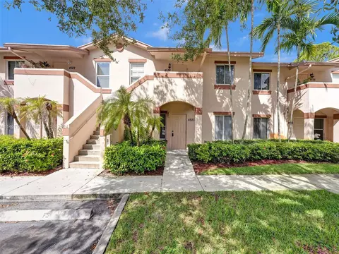 4523 Oak Terrace Dr #4523, Greenacres, FL 33463