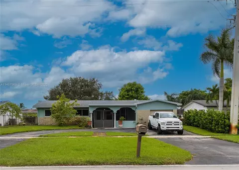 9510 Johnson St, Pembroke Pines, FL 33024