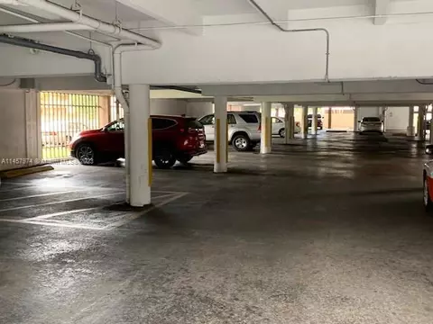 Undisclosed, Hialeah, FL 33012 photo 4